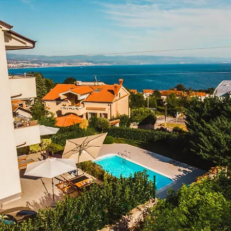 شقة Panoramic Sea View And Pool Opatija