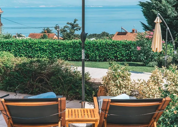 Panoramic Sea View And Pool Opatija *