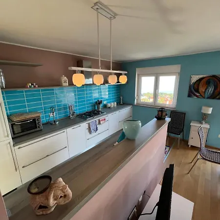 Panoramic Sea View And Pool Opatija Apartman