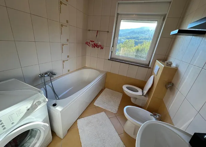 Panoramic Sea View And Pool Opatija Lägenhet